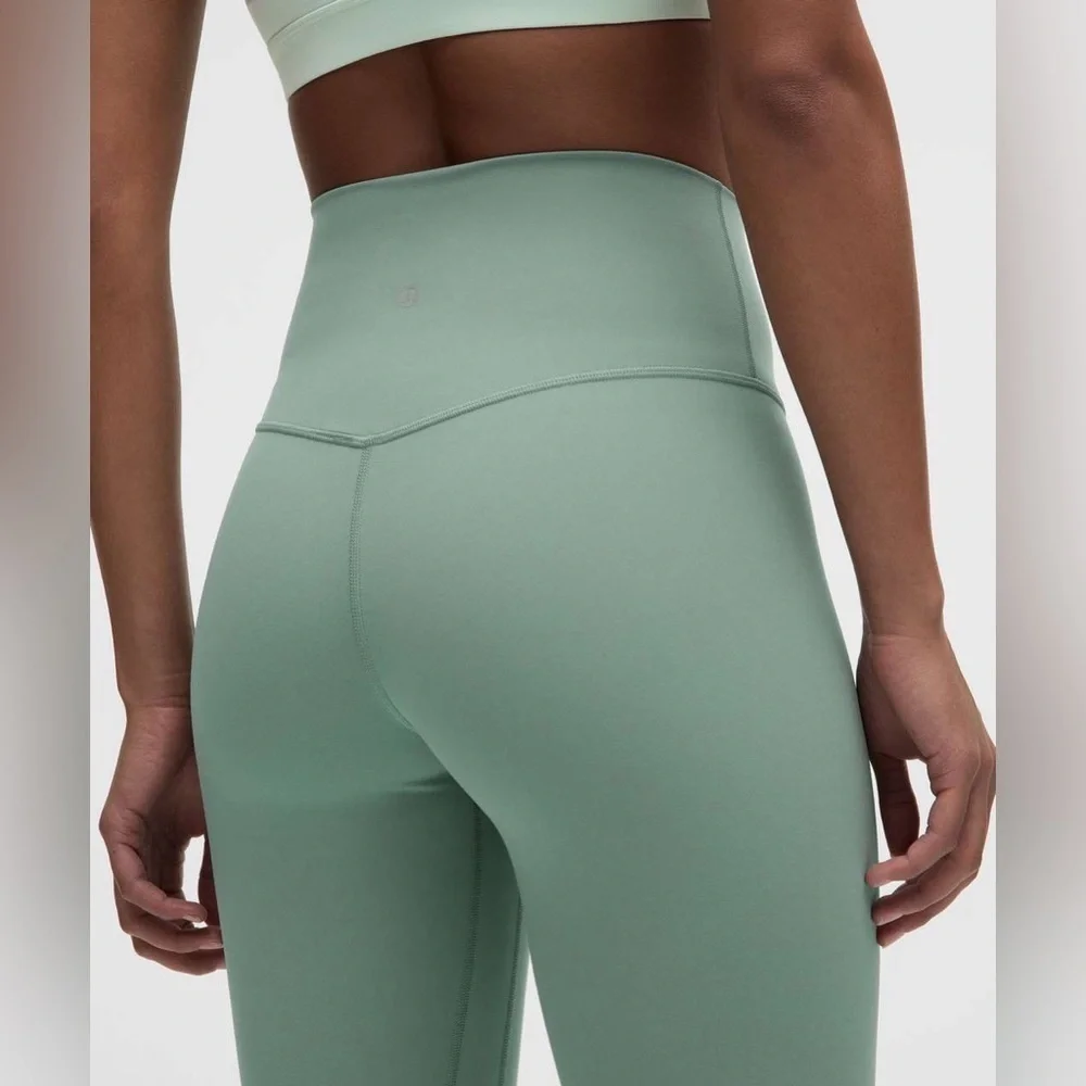 NWT Lululemon Align High-Rise Crop 23